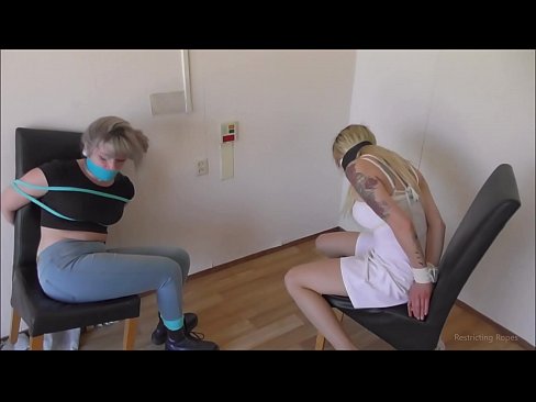 ❤️ Sõltuvuses / seotud ja suukorvistatud / neiu hädas Koduporno at us